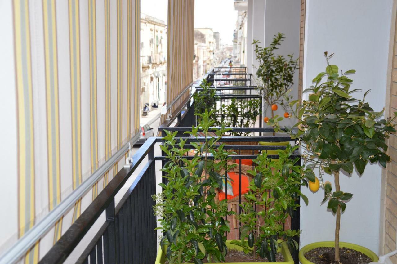Il Gatto E La Volpe Acomodação com café da manhã Syracuse Exterior foto